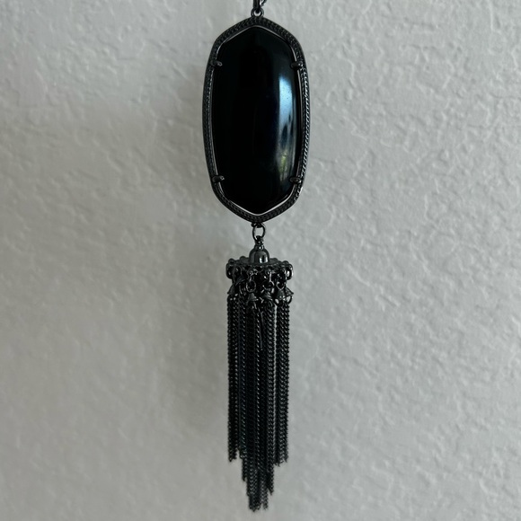 Kendra Scott necklace - Picture 2 of 4